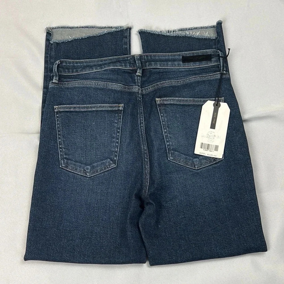 NWT SilverJean Co High Rise Fleet Kick Crop Jean Size 28 - Picture 5 of 11